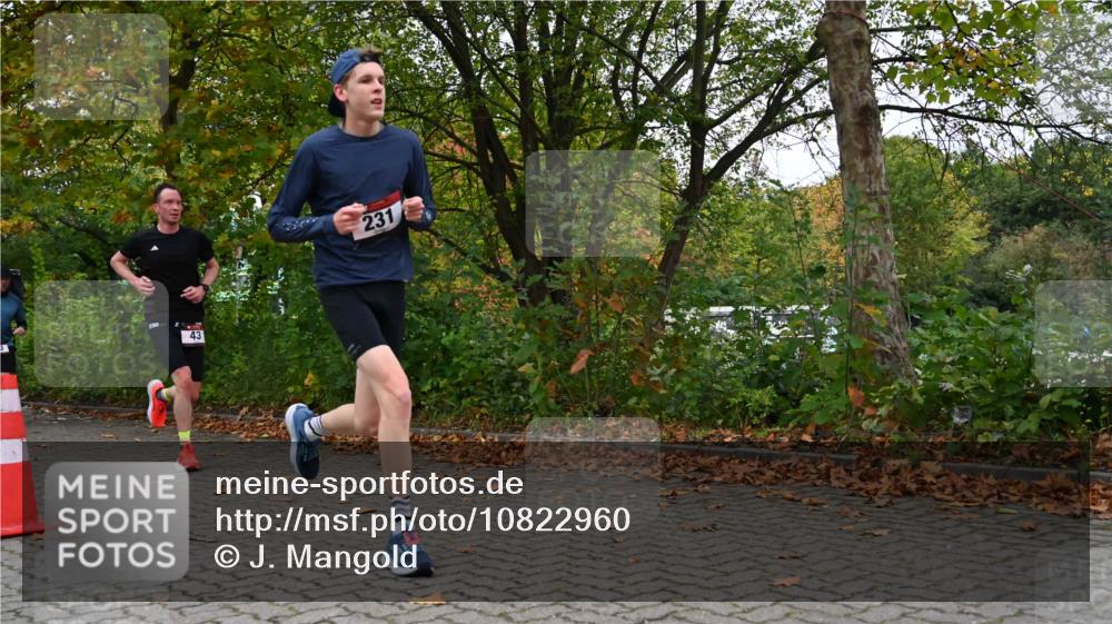 11.10.2026 - Bramfelder Halbmarathon 2026 J. Mangold http://msf.ph/oto/10822960 11.10.2026 10:23:52 Laufen 43, 231, 510 meine-sportfotos.de