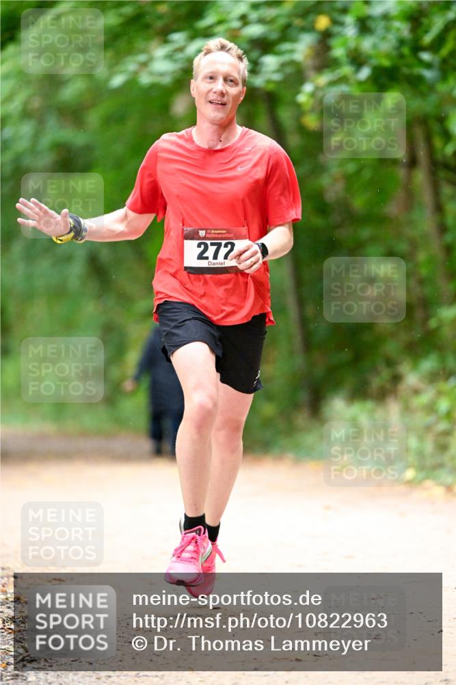 11.10.2026 - Bramfelder Halbmarathon 2026 Dr. Thomas Lammeyer http://msf.ph/oto/10822963 11.10.2026 10:36:36 Laufen 35, 272 meine-sportfotos.de