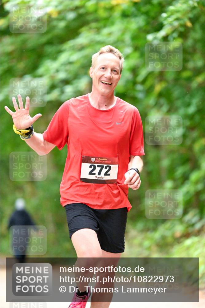 11.10.2026 - Bramfelder Halbmarathon 2026 Dr. Thomas Lammeyer http://msf.ph/oto/10822973 11.10.2026 10:36:37 Laufen 35, 272 meine-sportfotos.de