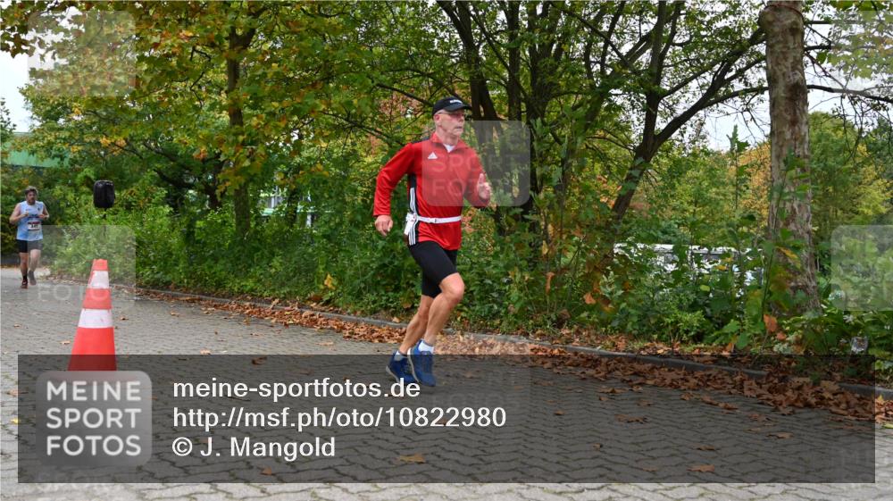 11.10.2026 - Bramfelder Halbmarathon 2026 J. Mangold http://msf.ph/oto/10822980 11.10.2026 10:25:23 Laufen 171, 345 meine-sportfotos.de