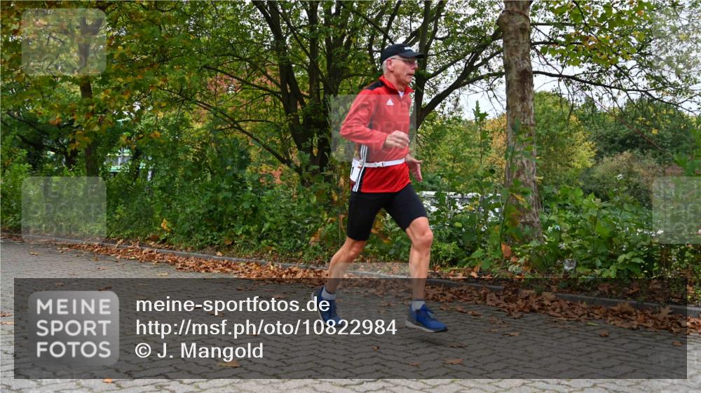 11.10.2026 - Bramfelder Halbmarathon 2026 J. Mangold http://msf.ph/oto/10822984 11.10.2026 10:25:24 Laufen 171, 345 meine-sportfotos.de