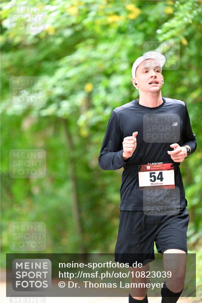 11.10.2026 - Bramfelder Halbmarathon 2026 Dr. Thomas Lammeyer http://msf.ph/oto/10823039 11.10.2026 10:36:54 Laufen 35, 54 meine-sportfotos.de