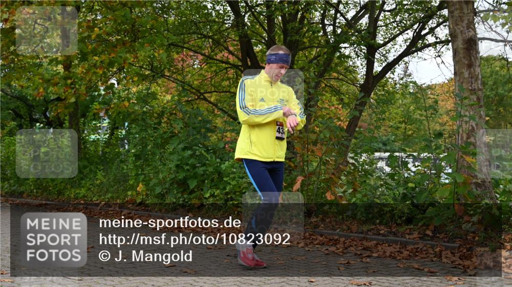 11.10.2026 - Bramfelder Halbmarathon 2026 J. Mangold http://msf.ph/oto/10823092 11.10.2026 10:27:29 Laufen 434 meine-sportfotos.de