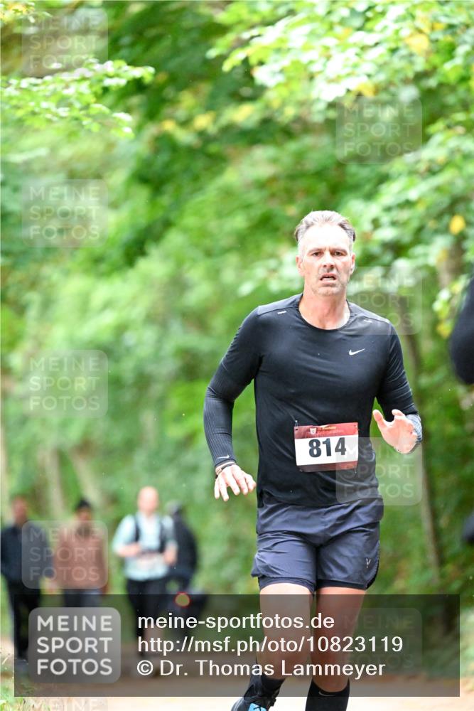 11.10.2026 - Bramfelder Halbmarathon 2026 Dr. Thomas Lammeyer http://msf.ph/oto/10823119 11.10.2026 10:37:20 Laufen 814 meine-sportfotos.de