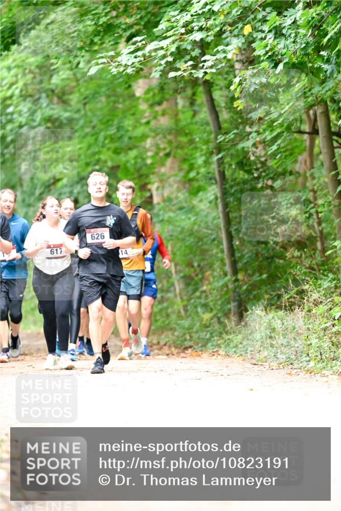 11.10.2026 - Bramfelder Halbmarathon 2026 Dr. Thomas Lammeyer http://msf.ph/oto/10823191 11.10.2026 10:37:45 Laufen 617, 626, 14 meine-sportfotos.de