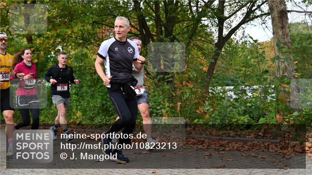 11.10.2026 - Bramfelder Halbmarathon 2026 J. Mangold http://msf.ph/oto/10823213 11.10.2026 10:30:04 Laufen 3, 25, 75, 80, 376, 580, 636, 734, 793 meine-sportfotos.de
