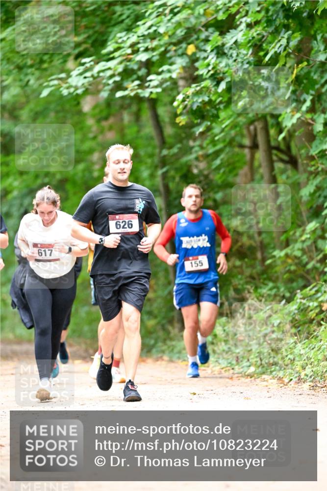 11.10.2026 - Bramfelder Halbmarathon 2026 Dr. Thomas Lammeyer http://msf.ph/oto/10823224 11.10.2026 10:37:47 Laufen 617, 626, 155 meine-sportfotos.de