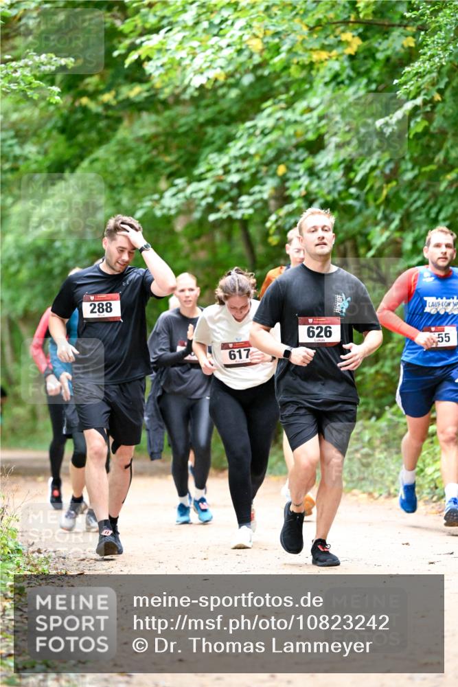 11.10.2026 - Bramfelder Halbmarathon 2026 Dr. Thomas Lammeyer http://msf.ph/oto/10823242 11.10.2026 10:37:50 Laufen 288, 617, 626, 55 meine-sportfotos.de