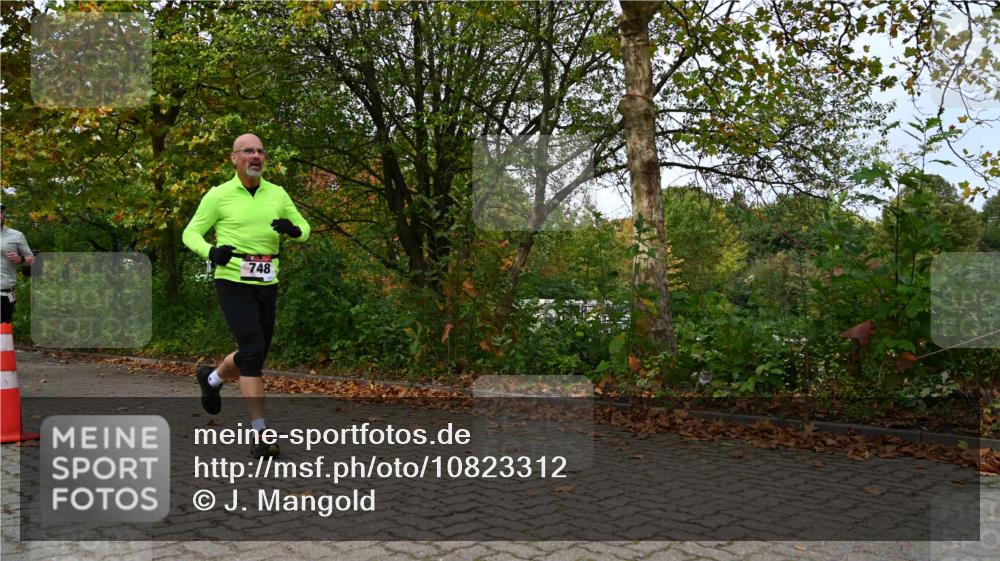 11.10.2026 - Bramfelder Halbmarathon 2026 J. Mangold http://msf.ph/oto/10823312 11.10.2026 10:31:51 Laufen 174, 239, 312, 593, 748 meine-sportfotos.de
