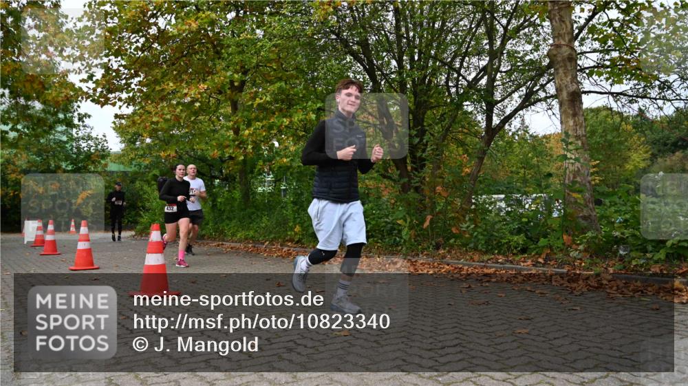 11.10.2026 - Bramfelder Halbmarathon 2026 J. Mangold http://msf.ph/oto/10823340 11.10.2026 10:31:57 Laufen 174, 259, 312, 432, 714, 738, 748 meine-sportfotos.de