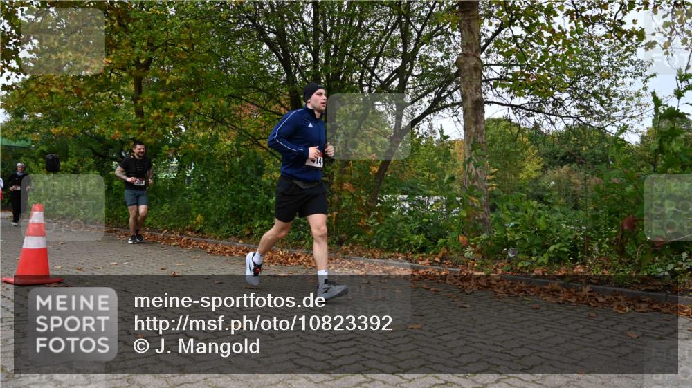 11.10.2026 - Bramfelder Halbmarathon 2026 J. Mangold http://msf.ph/oto/10823392 11.10.2026 10:32:13 Laufen 254 meine-sportfotos.de