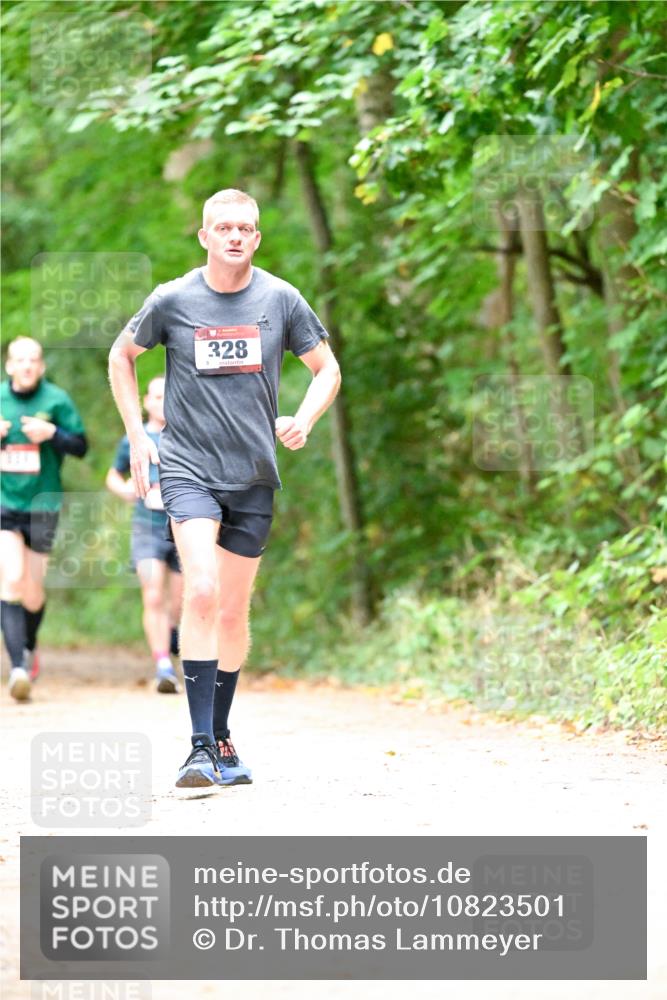 11.10.2026 - Bramfelder Halbmarathon 2026 Dr. Thomas Lammeyer http://msf.ph/oto/10823501 11.10.2026 10:38:39 Laufen 328 meine-sportfotos.de