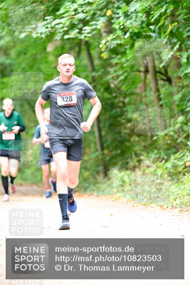 11.10.2026 - Bramfelder Halbmarathon 2026 Dr. Thomas Lammeyer http://msf.ph/oto/10823503 11.10.2026 10:38:40 Laufen 328 meine-sportfotos.de