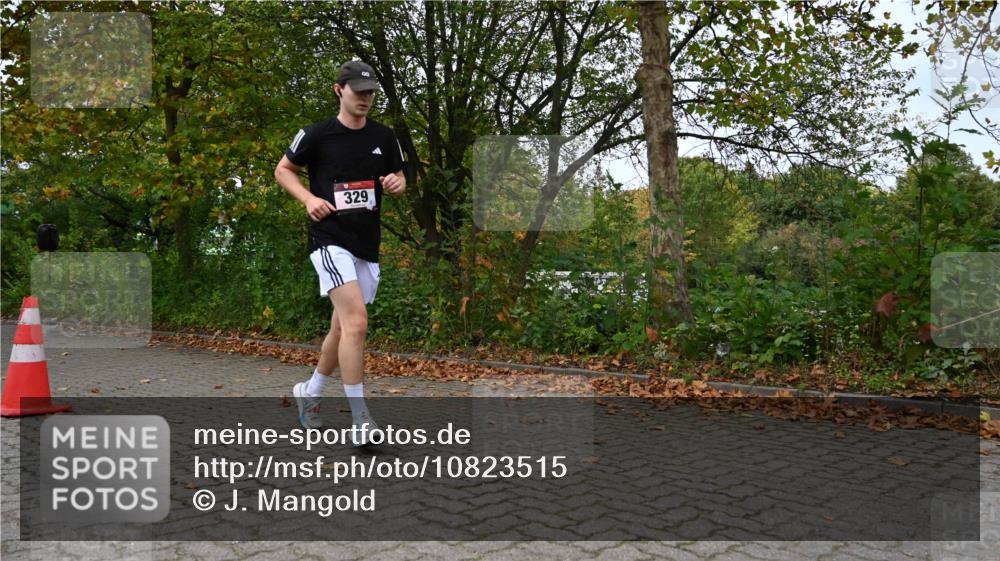 11.10.2026 - Bramfelder Halbmarathon 2026 J. Mangold http://msf.ph/oto/10823515 11.10.2026 10:33:08 Laufen 253, 300, 329, 463 meine-sportfotos.de