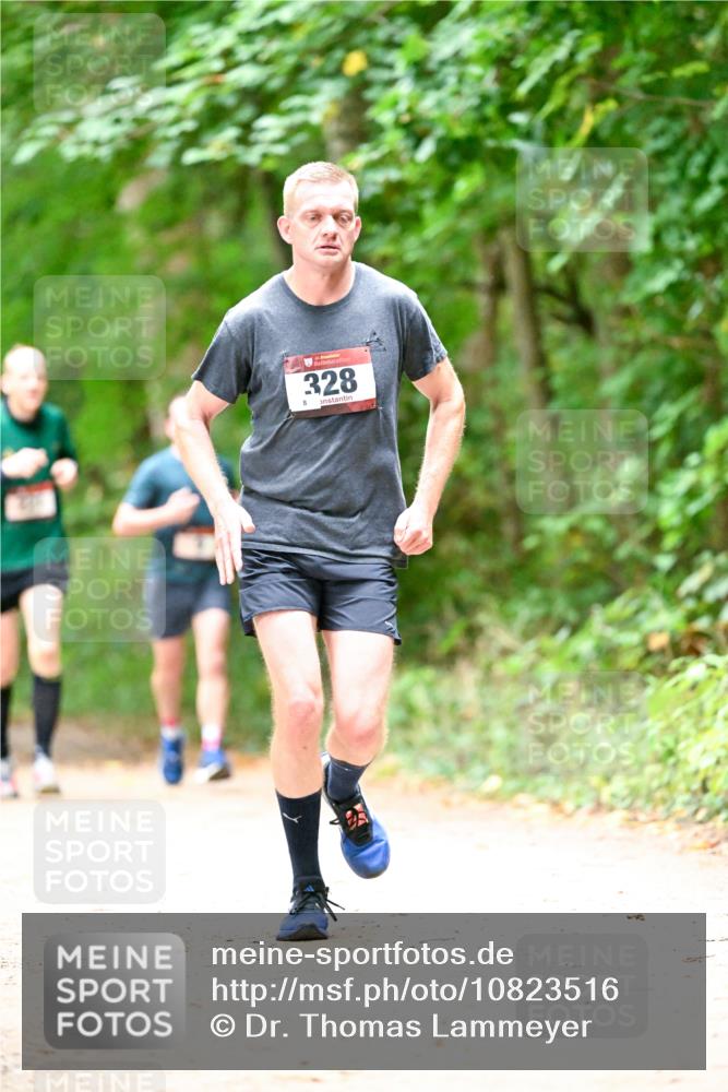 11.10.2026 - Bramfelder Halbmarathon 2026 Dr. Thomas Lammeyer http://msf.ph/oto/10823516 11.10.2026 10:38:40 Laufen 328 meine-sportfotos.de