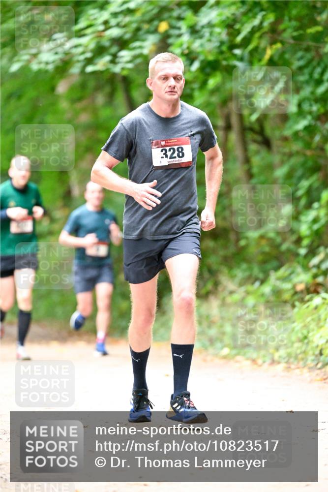 11.10.2026 - Bramfelder Halbmarathon 2026 Dr. Thomas Lammeyer http://msf.ph/oto/10823517 11.10.2026 10:38:41 Laufen 8, 328 meine-sportfotos.de