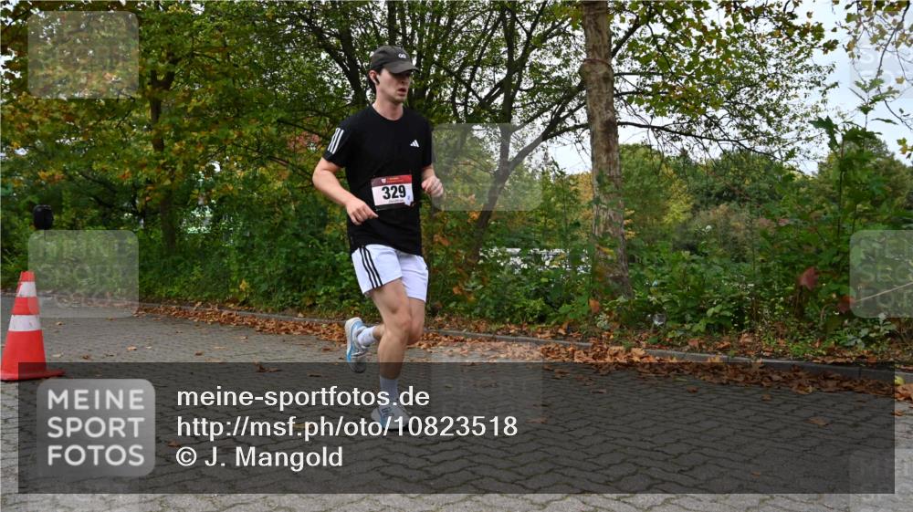 11.10.2026 - Bramfelder Halbmarathon 2026 J. Mangold http://msf.ph/oto/10823518 11.10.2026 10:33:09 Laufen 300, 329, 463 meine-sportfotos.de