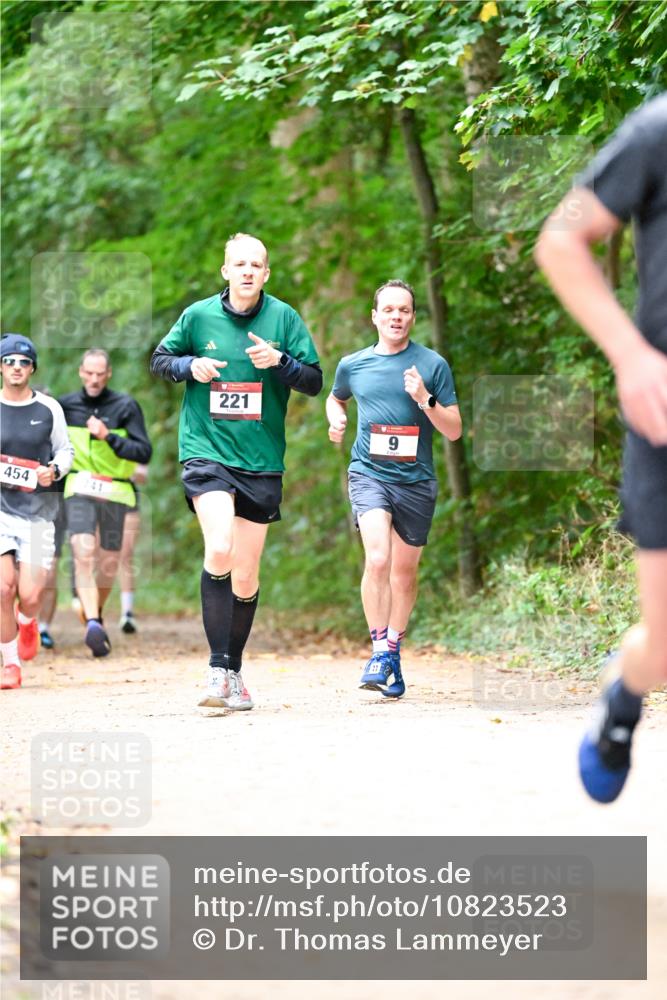 11.10.2026 - Bramfelder Halbmarathon 2026 Dr. Thomas Lammeyer http://msf.ph/oto/10823523 11.10.2026 10:38:41 Laufen 454, 41, 221, 9 meine-sportfotos.de