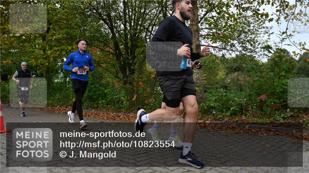 11.10.2026 - Bramfelder Halbmarathon 2026 J. Mangold http://msf.ph/oto/10823554 11.10.2026 10:33:19 Laufen 18, 34, 114, 429, 452, 479, 567, 605, 720 meine-sportfotos.de