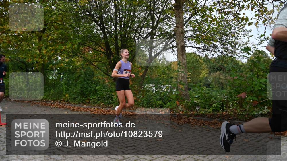 11.10.2026 - Bramfelder Halbmarathon 2026 J. Mangold http://msf.ph/oto/10823579 11.10.2026 10:33:22 Laufen 18, 114, 214, 429, 452, 479, 567, 605, 720 meine-sportfotos.de