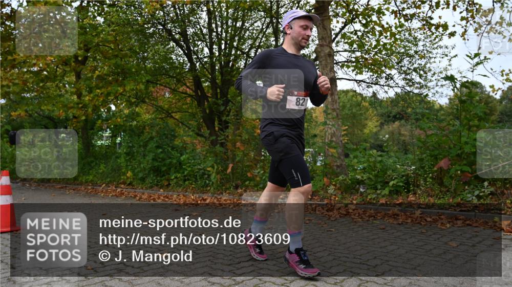 11.10.2026 - Bramfelder Halbmarathon 2026 J. Mangold http://msf.ph/oto/10823609 11.10.2026 10:33:28 Laufen 18, 82, 114, 214, 479 meine-sportfotos.de