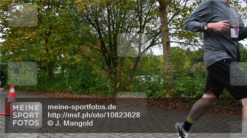 11.10.2026 - Bramfelder Halbmarathon 2026 J. Mangold http://msf.ph/oto/10823628 11.10.2026 10:33:37 Laufen 65, 70, 195 meine-sportfotos.de