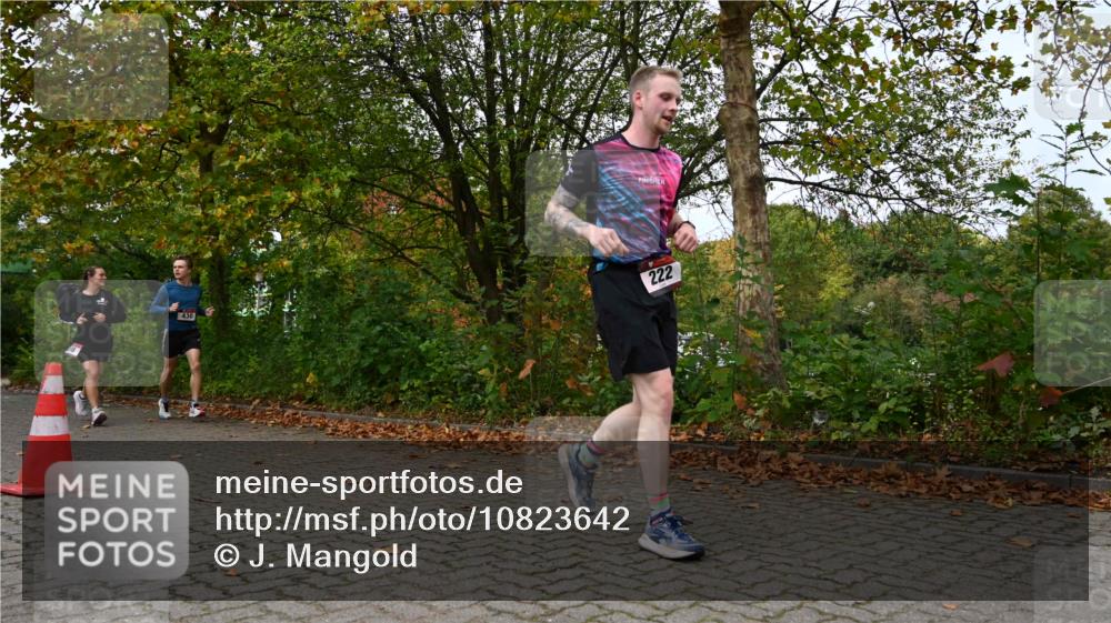 11.10.2026 - Bramfelder Halbmarathon 2026 J. Mangold http://msf.ph/oto/10823642 11.10.2026 10:34:02 Laufen 176, 222, 408, 430, 759 meine-sportfotos.de