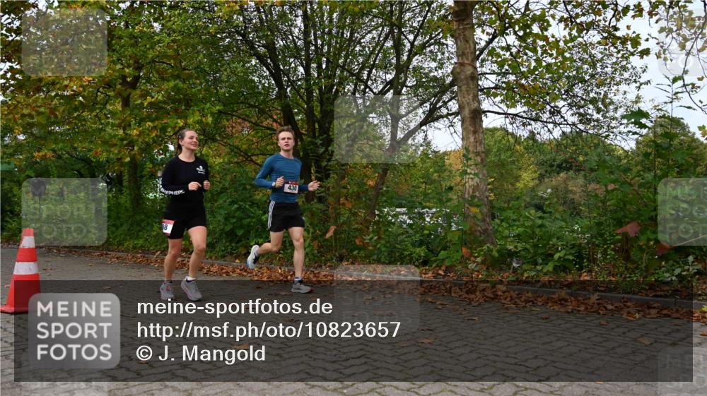 11.10.2026 - Bramfelder Halbmarathon 2026 J. Mangold http://msf.ph/oto/10823657 11.10.2026 10:34:03 Laufen 222, 408, 430, 759 meine-sportfotos.de