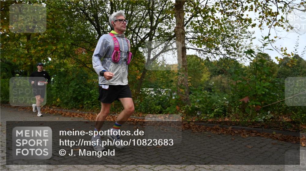 11.10.2026 - Bramfelder Halbmarathon 2026 J. Mangold http://msf.ph/oto/10823683 11.10.2026 10:34:19 Laufen 69, 104, 303, 327, 822 meine-sportfotos.de