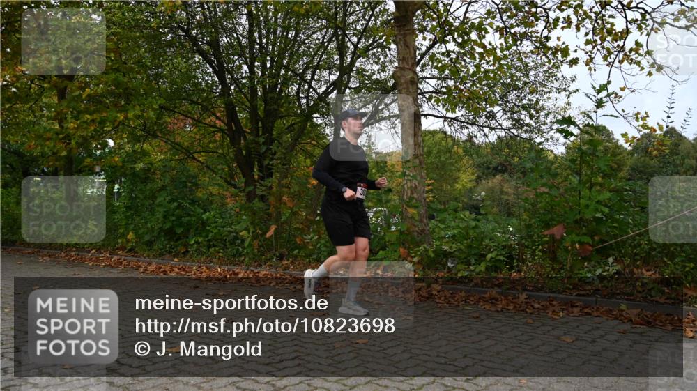 11.10.2026 - Bramfelder Halbmarathon 2026 J. Mangold http://msf.ph/oto/10823698 11.10.2026 10:34:21 Laufen 44, 303, 356, 439, 822 meine-sportfotos.de