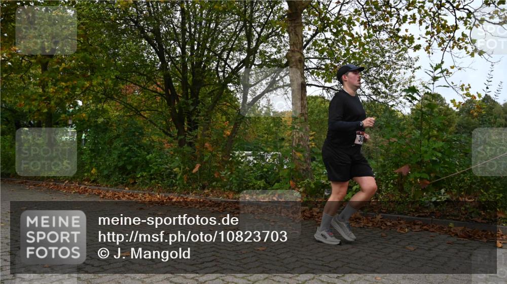 11.10.2026 - Bramfelder Halbmarathon 2026 J. Mangold http://msf.ph/oto/10823703 11.10.2026 10:34:22 Laufen 44, 303, 356, 439, 444, 822 meine-sportfotos.de
