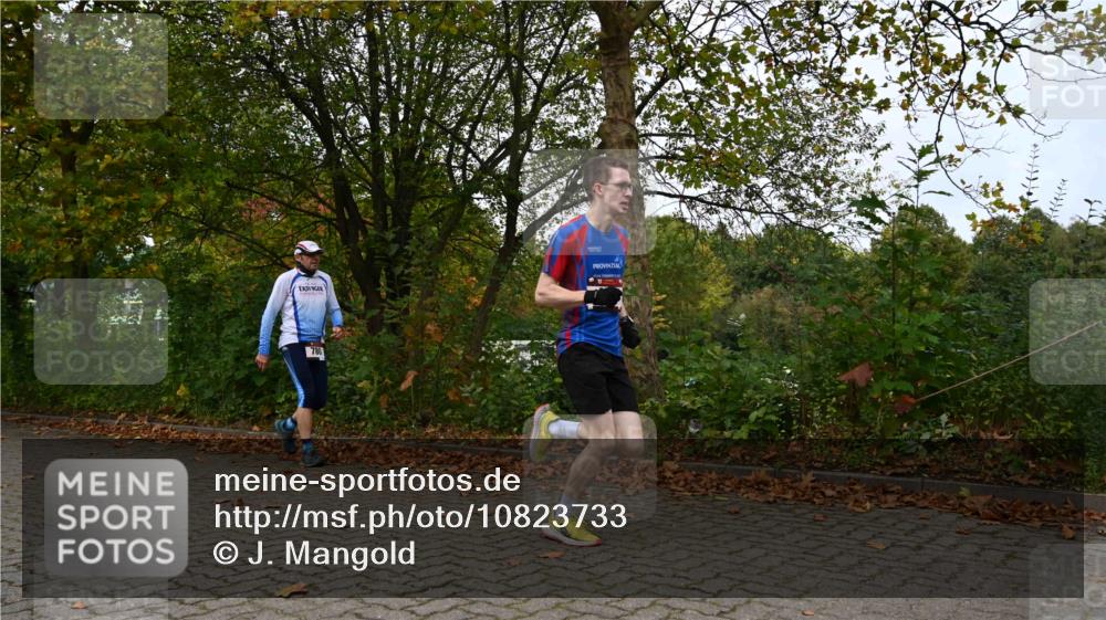 11.10.2026 - Bramfelder Halbmarathon 2026 J. Mangold http://msf.ph/oto/10823733 11.10.2026 10:34:26 Laufen 44, 303, 356, 439, 444, 780, 822 meine-sportfotos.de