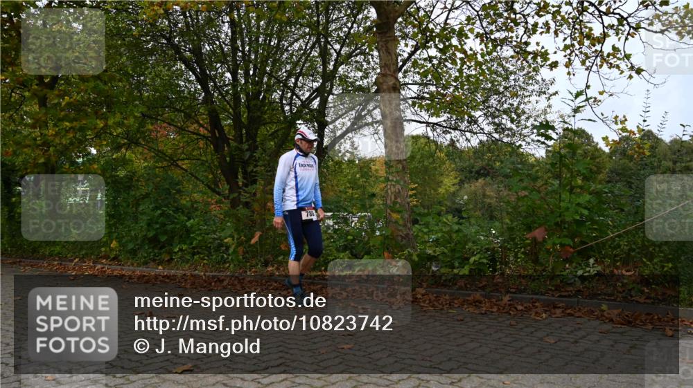 11.10.2026 - Bramfelder Halbmarathon 2026 J. Mangold http://msf.ph/oto/10823742 11.10.2026 10:34:27 Laufen 44, 303, 356, 439, 444, 780 meine-sportfotos.de