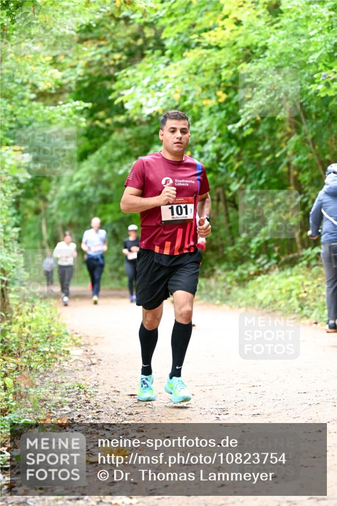 11.10.2026 - Bramfelder Halbmarathon 2026 Dr. Thomas Lammeyer http://msf.ph/oto/10823754 11.10.2026 10:39:27 Laufen 101 meine-sportfotos.de