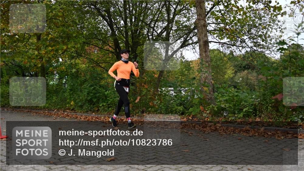 11.10.2026 - Bramfelder Halbmarathon 2026 J. Mangold http://msf.ph/oto/10823786 11.10.2026 10:35:08 Laufen 193, 218 meine-sportfotos.de