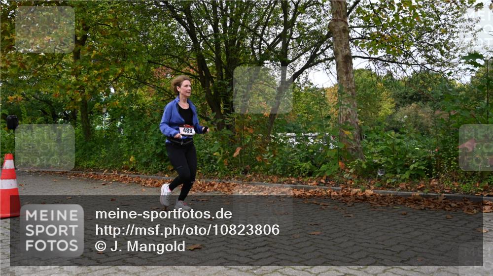 11.10.2026 - Bramfelder Halbmarathon 2026 J. Mangold http://msf.ph/oto/10823806 11.10.2026 10:35:25 Laufen 98, 232, 489 meine-sportfotos.de