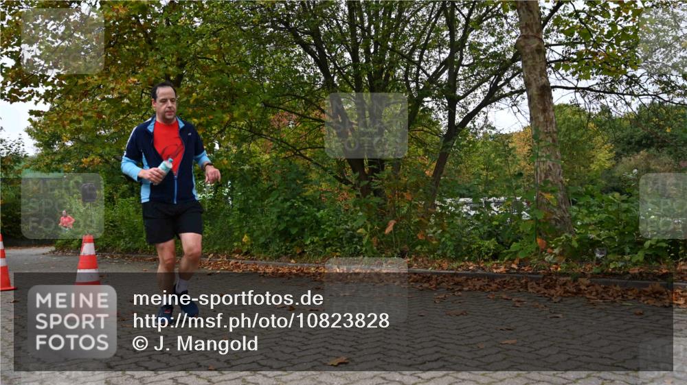 11.10.2026 - Bramfelder Halbmarathon 2026 J. Mangold http://msf.ph/oto/10823828 11.10.2026 10:35:46 Laufen 467 meine-sportfotos.de