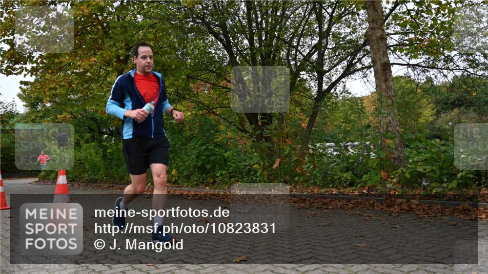 11.10.2026 - Bramfelder Halbmarathon 2026 J. Mangold http://msf.ph/oto/10823831 11.10.2026 10:35:46 Laufen 467 meine-sportfotos.de