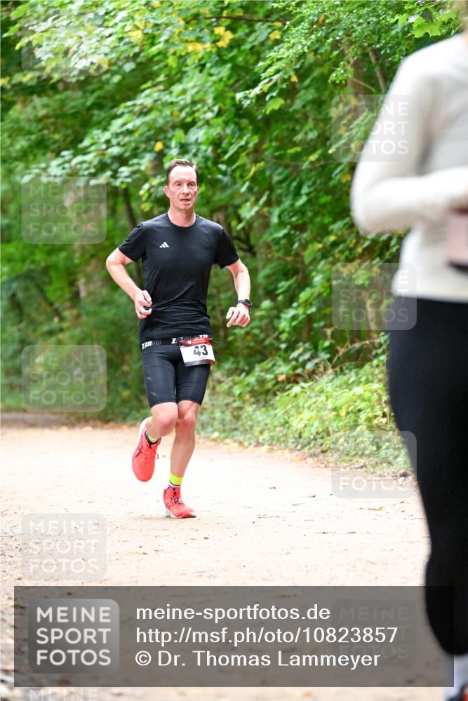 11.10.2026 - Bramfelder Halbmarathon 2026 Dr. Thomas Lammeyer http://msf.ph/oto/10823857 11.10.2026 10:39:38 Laufen 43 meine-sportfotos.de