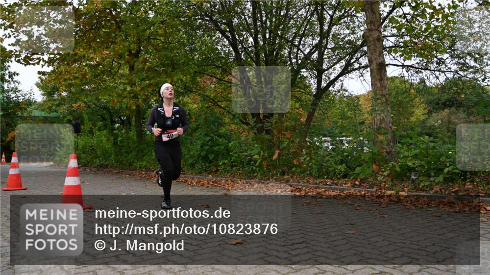 11.10.2026 - Bramfelder Halbmarathon 2026 J. Mangold http://msf.ph/oto/10823876 11.10.2026 10:36:13 Laufen 40, 656 meine-sportfotos.de