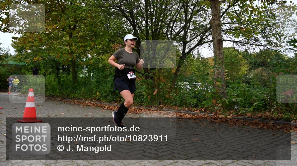 11.10.2026 - Bramfelder Halbmarathon 2026 J. Mangold http://msf.ph/oto/10823911 11.10.2026 10:36:38 Laufen 371, 392, 560 meine-sportfotos.de