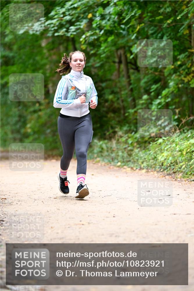 11.10.2026 - Bramfelder Halbmarathon 2026 Dr. Thomas Lammeyer http://msf.ph/oto/10823921 11.10.2026 10:39:44 Laufen  meine-sportfotos.de