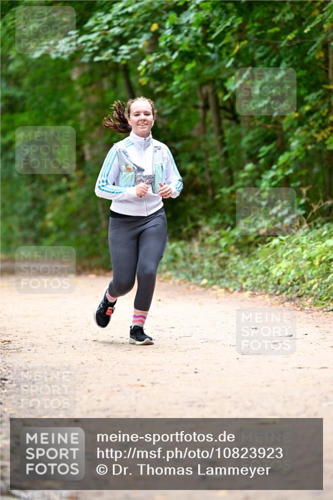 11.10.2026 - Bramfelder Halbmarathon 2026 Dr. Thomas Lammeyer http://msf.ph/oto/10823923 11.10.2026 10:39:44 Laufen  meine-sportfotos.de