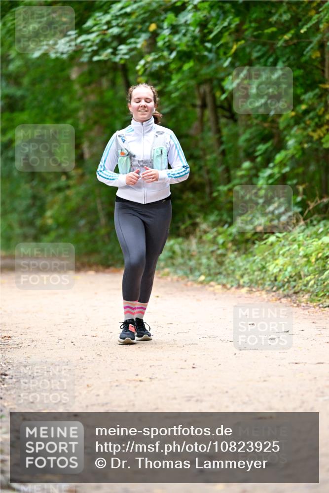 11.10.2026 - Bramfelder Halbmarathon 2026 Dr. Thomas Lammeyer http://msf.ph/oto/10823925 11.10.2026 10:39:45 Laufen  meine-sportfotos.de