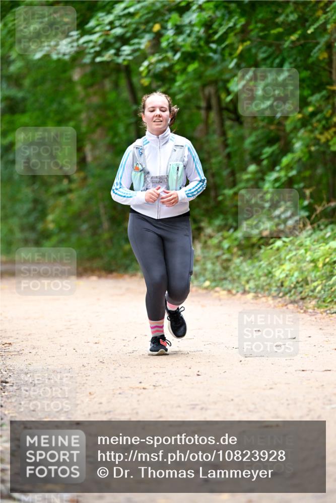 11.10.2026 - Bramfelder Halbmarathon 2026 Dr. Thomas Lammeyer http://msf.ph/oto/10823928 11.10.2026 10:39:45 Laufen  meine-sportfotos.de