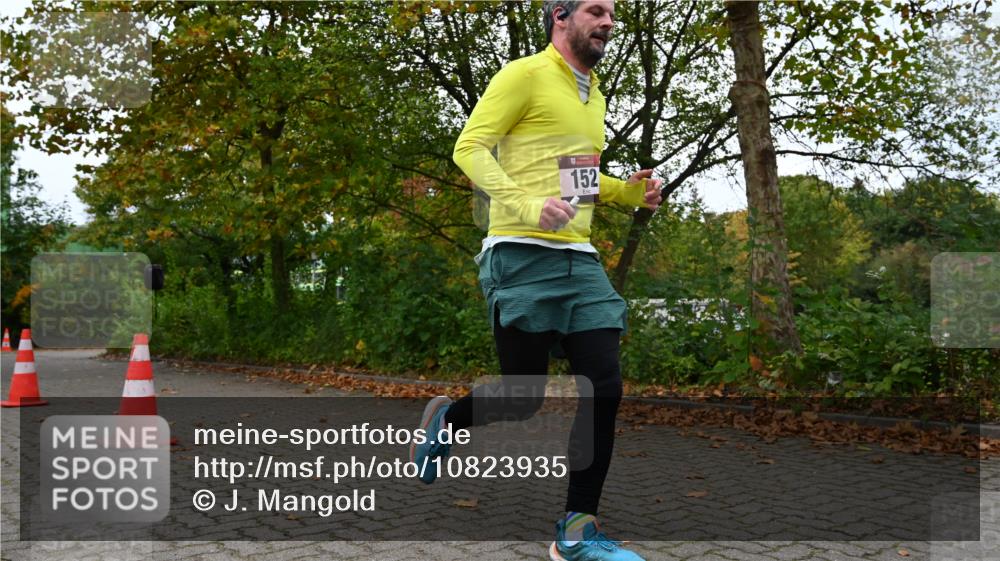 11.10.2026 - Bramfelder Halbmarathon 2026 J. Mangold http://msf.ph/oto/10823935 11.10.2026 10:36:48 Laufen 6 meine-sportfotos.de