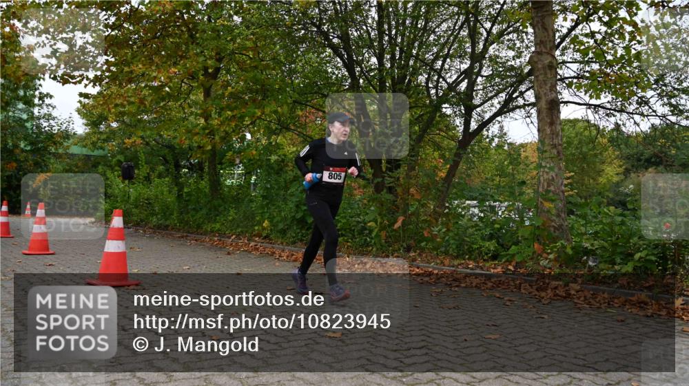 11.10.2026 - Bramfelder Halbmarathon 2026 J. Mangold http://msf.ph/oto/10823945 11.10.2026 10:37:08 Laufen 805 meine-sportfotos.de