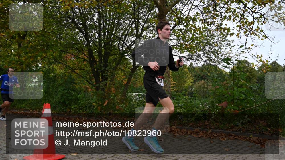 11.10.2026 - Bramfelder Halbmarathon 2026 J. Mangold http://msf.ph/oto/10823960 11.10.2026 10:37:36 Laufen 191, 363, 607 meine-sportfotos.de