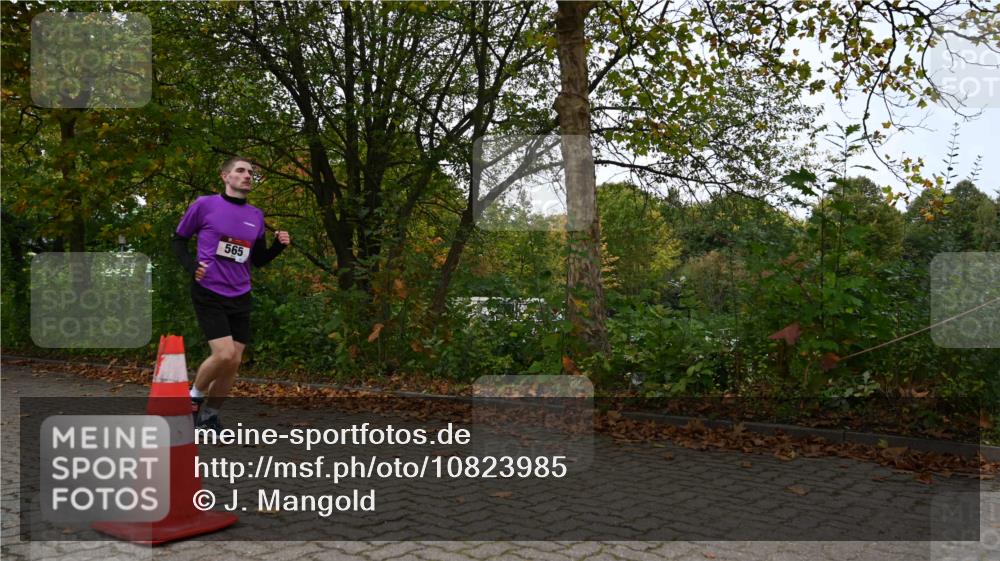 11.10.2026 - Bramfelder Halbmarathon 2026 J. Mangold http://msf.ph/oto/10823985 11.10.2026 10:38:04 Laufen 565 meine-sportfotos.de