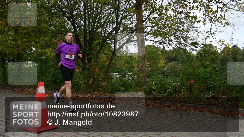 11.10.2026 - Bramfelder Halbmarathon 2026 J. Mangold http://msf.ph/oto/10823987 11.10.2026 10:38:04 Laufen 565 meine-sportfotos.de